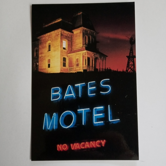 Vintage Other - VTG 1989 BATES MOTEL POST CARD